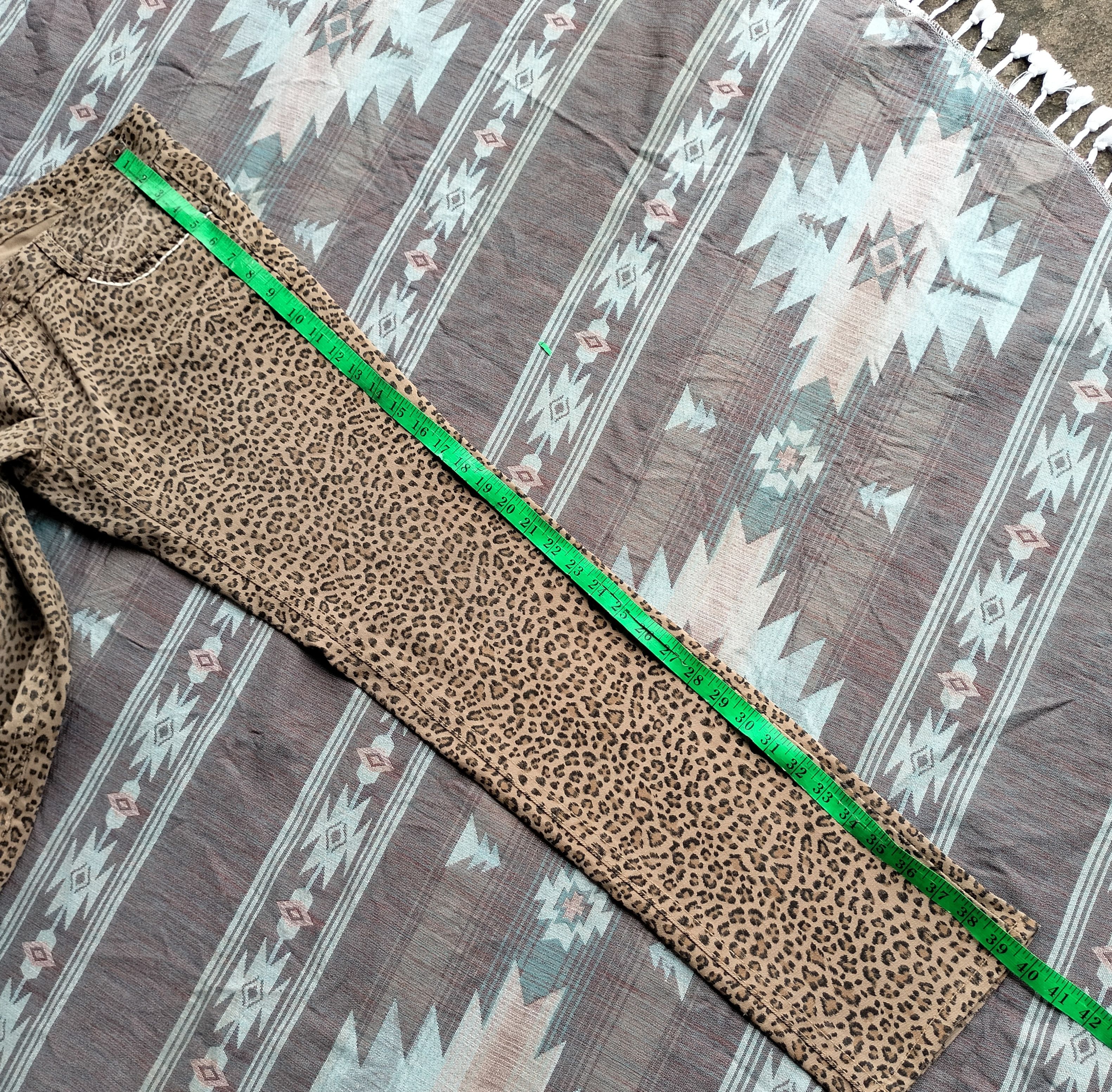 Japanese Brand Lolita yoshitomo nara leopard pants Size US 30 / EU 46 - 14 Thumbnail