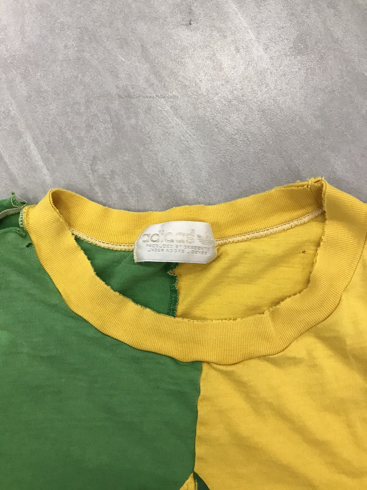 Adidas × Descente × Vintage Vintage Adidas Descente Distressed Tee Shirt Size US L / EU 52-54 / 3 - 4 Thumbnail