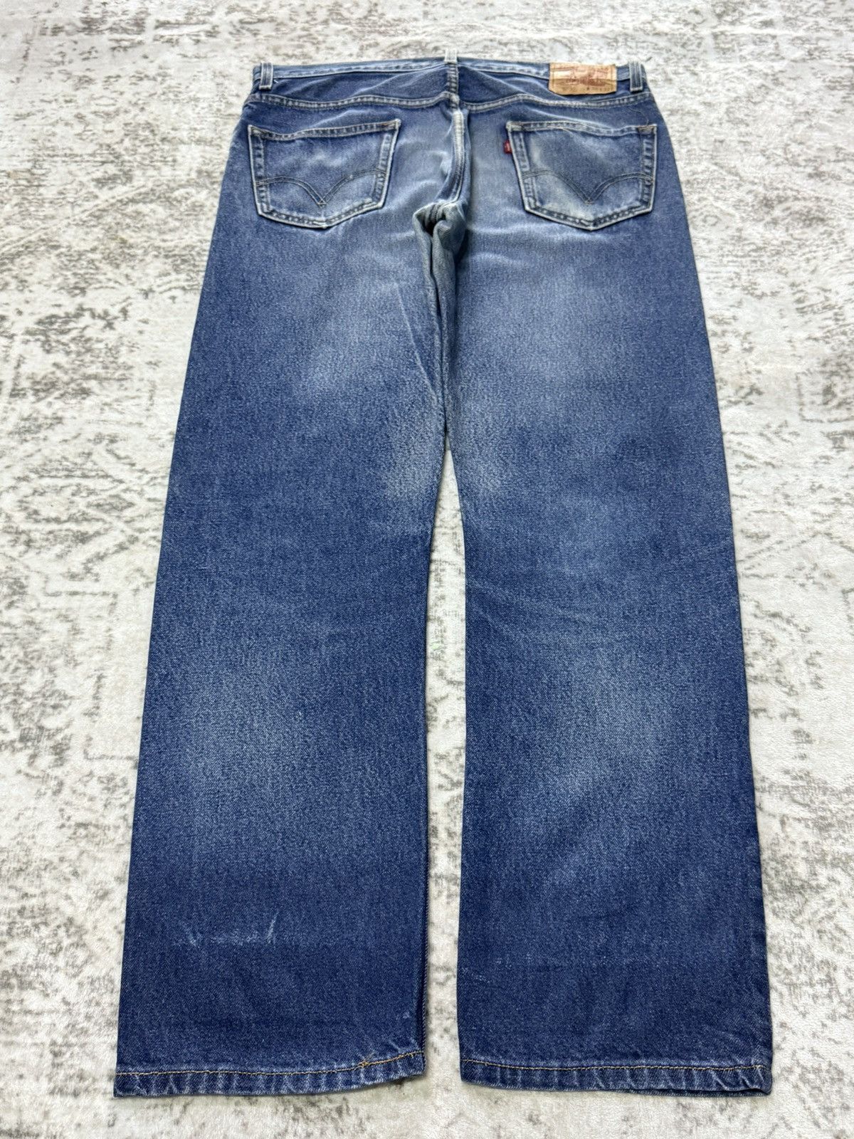 Levi's Vintage Levis 505 Regular Fit Patina Fade Wash Jeans Size US 36 / EU 52 - 2 Thumbnail