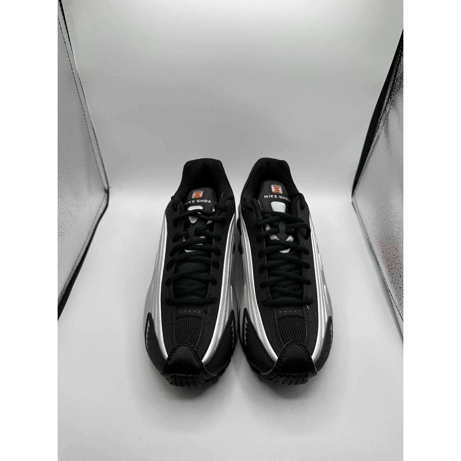 Nike Nike Shox R4 GS “OG” 2025 size 4.5y/6 women’s Size US 6 / IT 36 - 2 Thumbnail