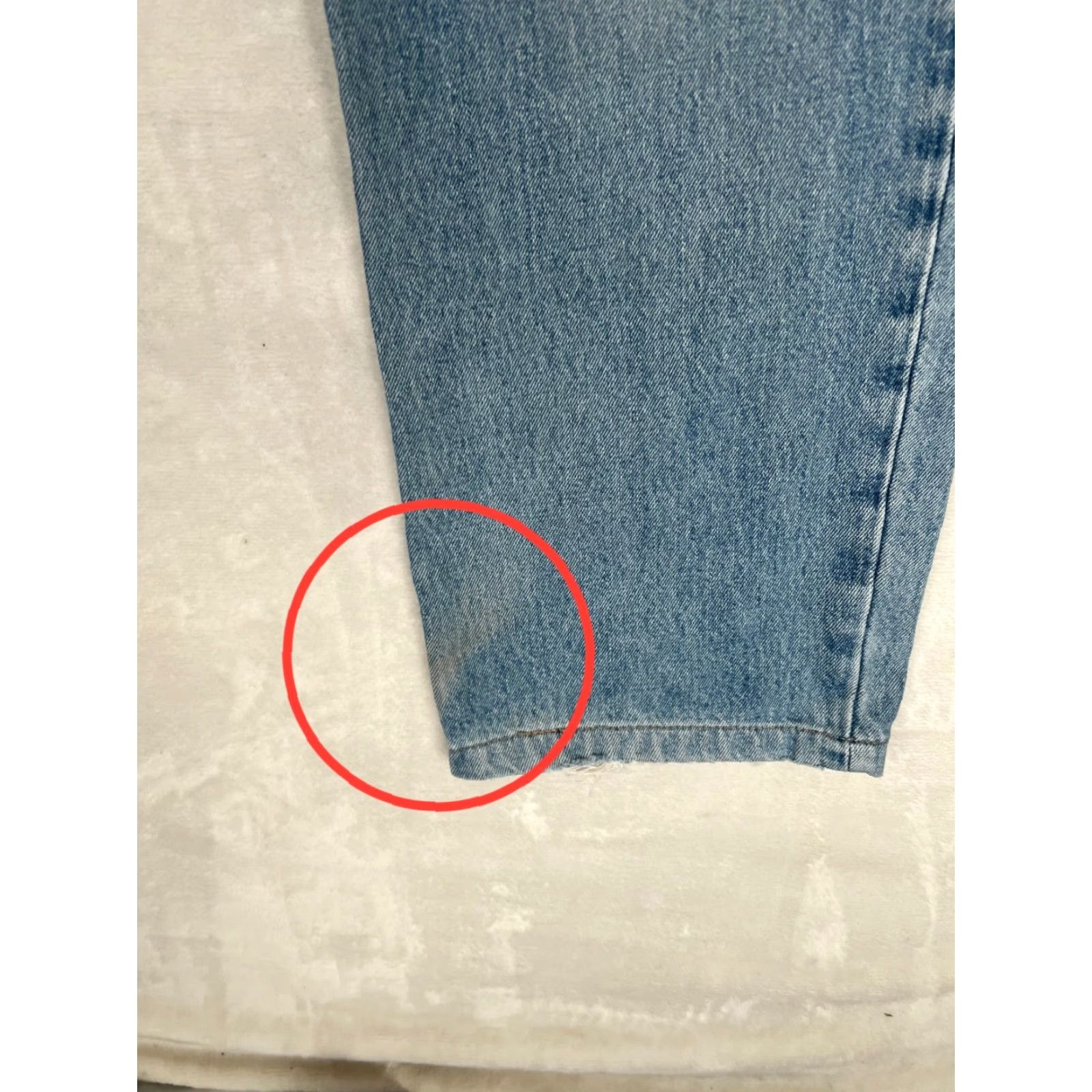 Levi's VINTAGE Levi’s 550 Jeans Jeans 550 Distressed Medium Wash 36x29 Levi’s 550 5-Pocket Men Regular 90s Grunge USA Retro Jeans Size US 36 / EU 52 - 4 Thumbnail
