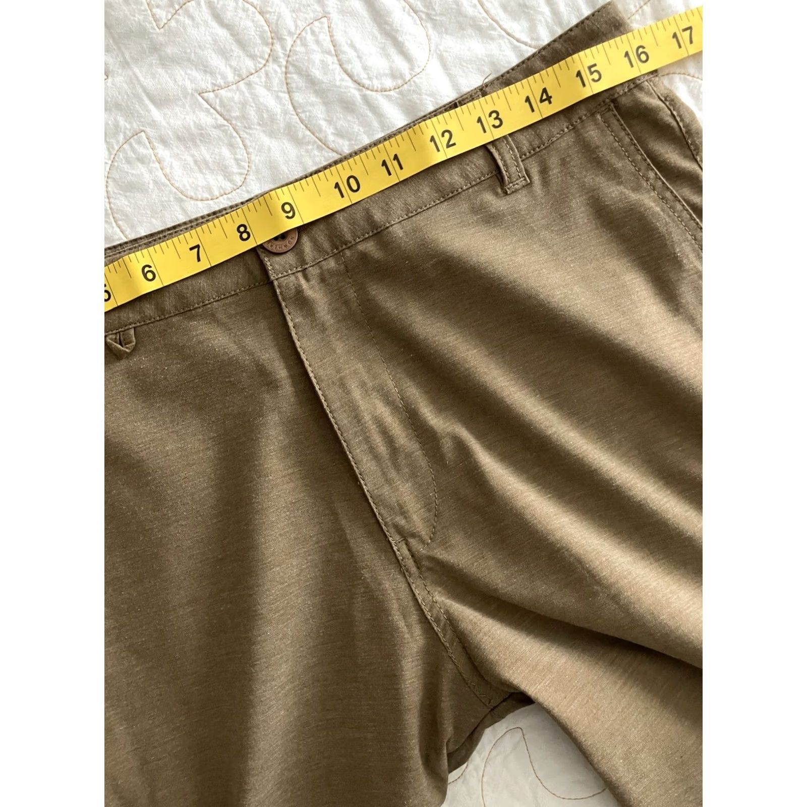 Vintage Dravus Shorts Men's 30 Lightweight Brown Khaki Chino Outdoor Drawstring Button Relaxed Fit Beige Polyester Knits Spring Summer Casual Workwear Mens Size US 30 / EU 46 - 6 Thumbnail