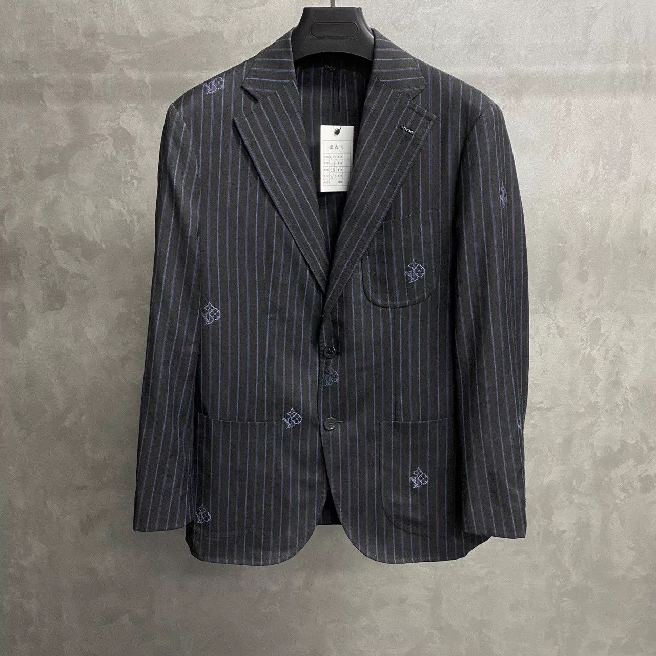 Louis Vuitton Louis Vuitton Gray Striped British Jacket Size US M / EU 48-50 / 2 - 1 Thumbnail