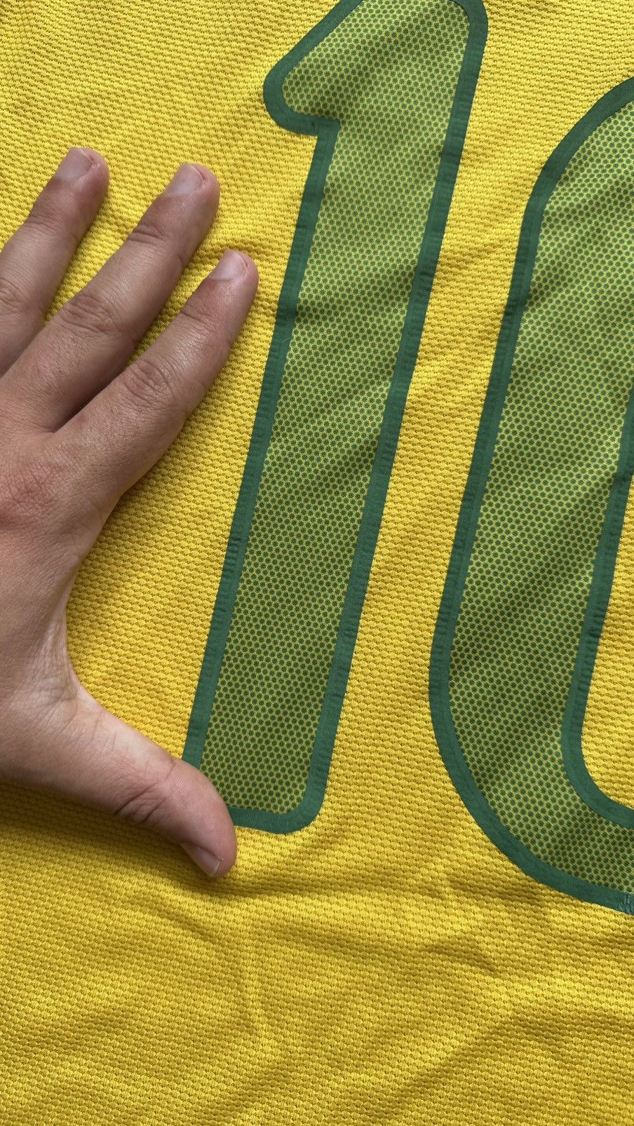 Nike 2012 Nike Brazil Ronaldinho #10 Vintage Soccer Jersey Size US S / EU 44-46 / 1 - 15 Thumbnail
