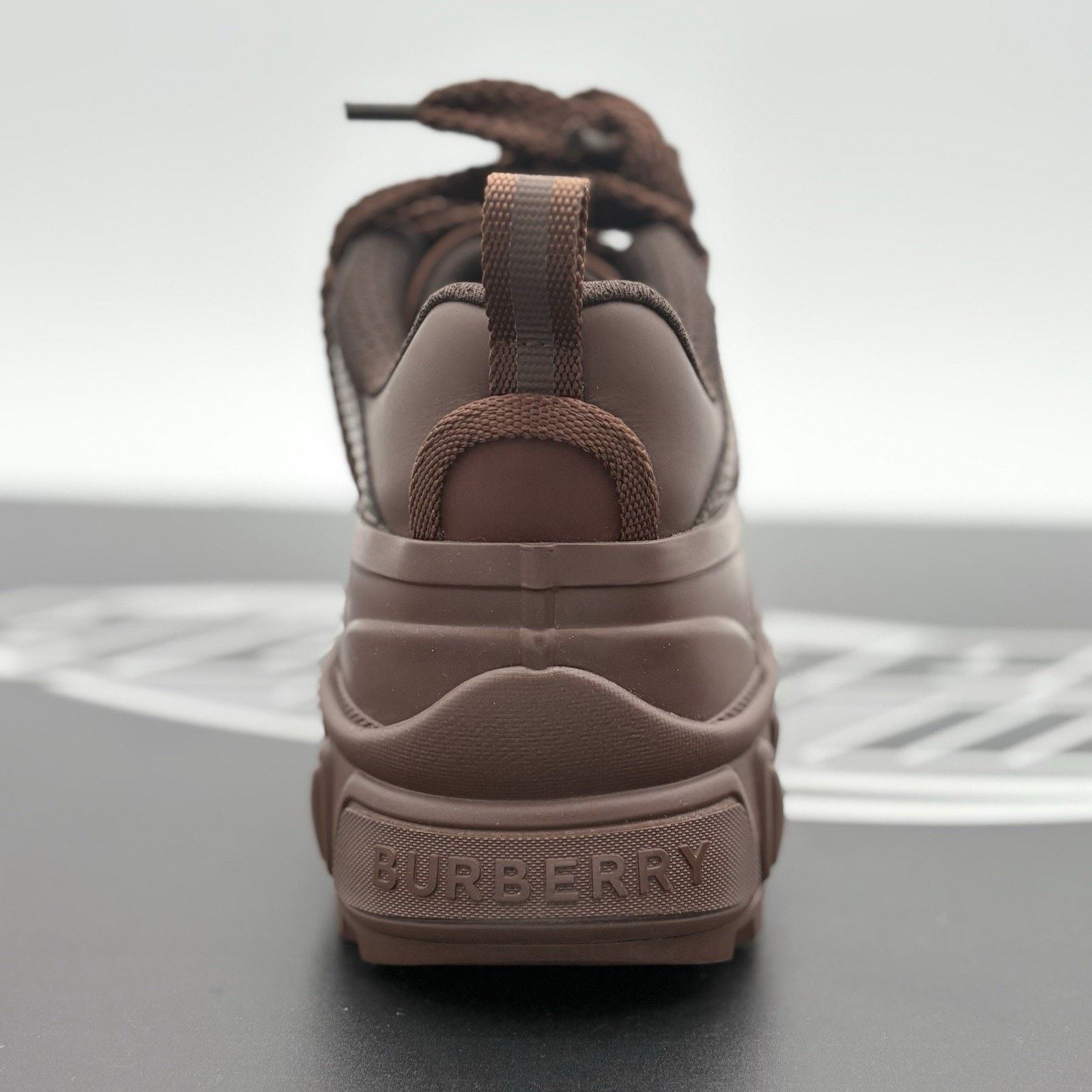 Burberry Burberry Arthur Low-Top ' Deep Earth Brown ' | TRIED ON! Size US 7 / EU 40 - 3 Thumbnail