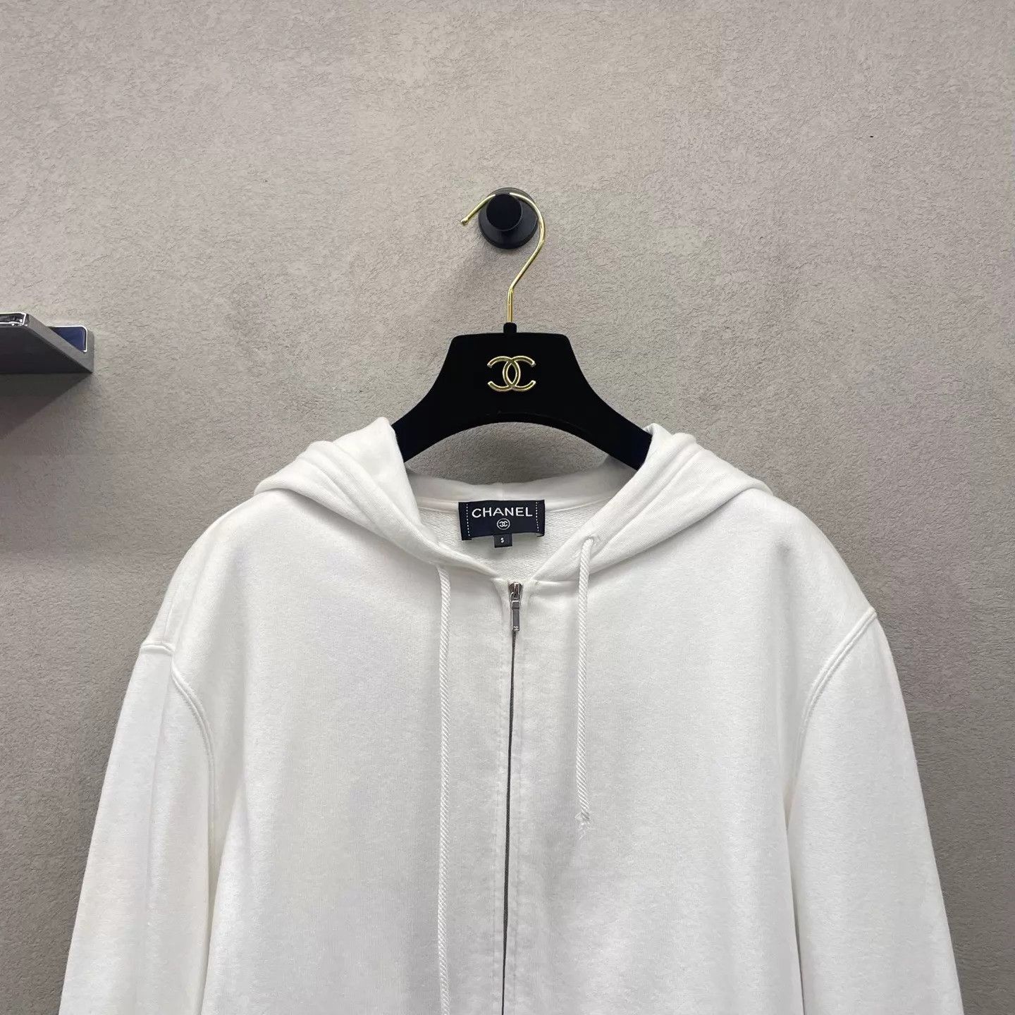 Chanel Chanel Camellia White Minimal Sweatshirt Jacket S Size S / US 4 / IT 40 - 4 Thumbnail