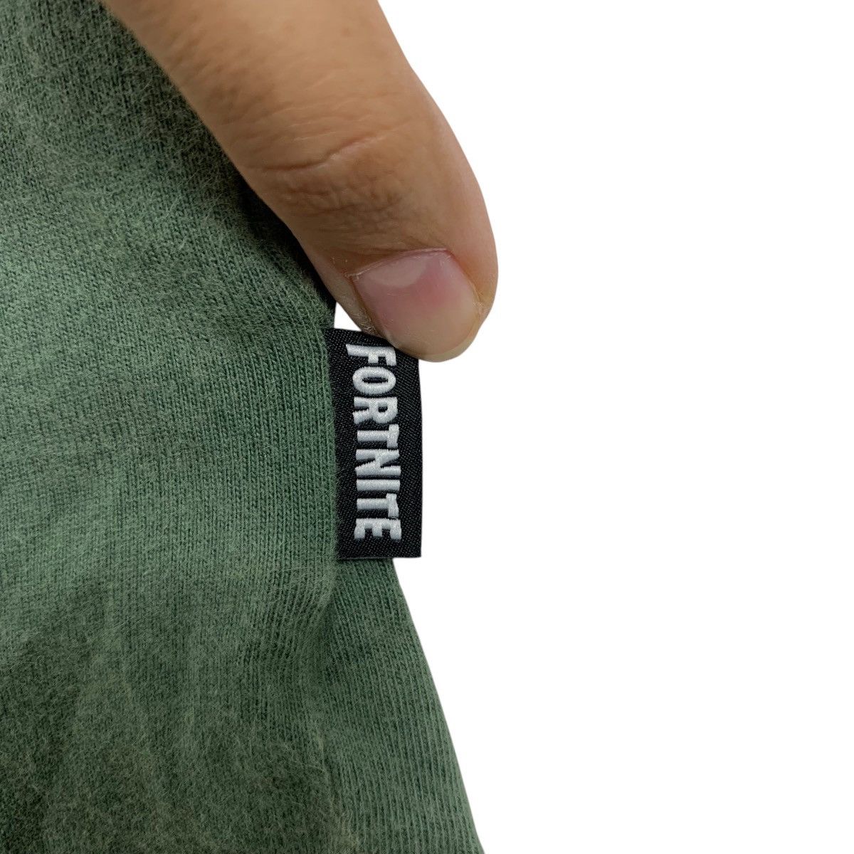 Uniqlo UNIQLO x FORTNITE Epic Games 2020 Collection Tee Shirt Top Size US XL / EU 56 / 4 - 5 Thumbnail