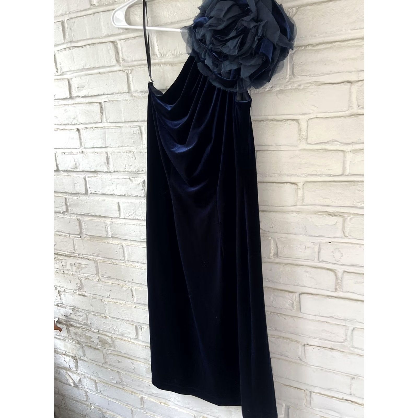 Tadashi Shoji VINTAGE Tadashi Shoji Dress Womens Medium Navy Velvet One Shoulder Rosette Cocktail Size M / US 6-8 / IT 42-44 - 7 Thumbnail
