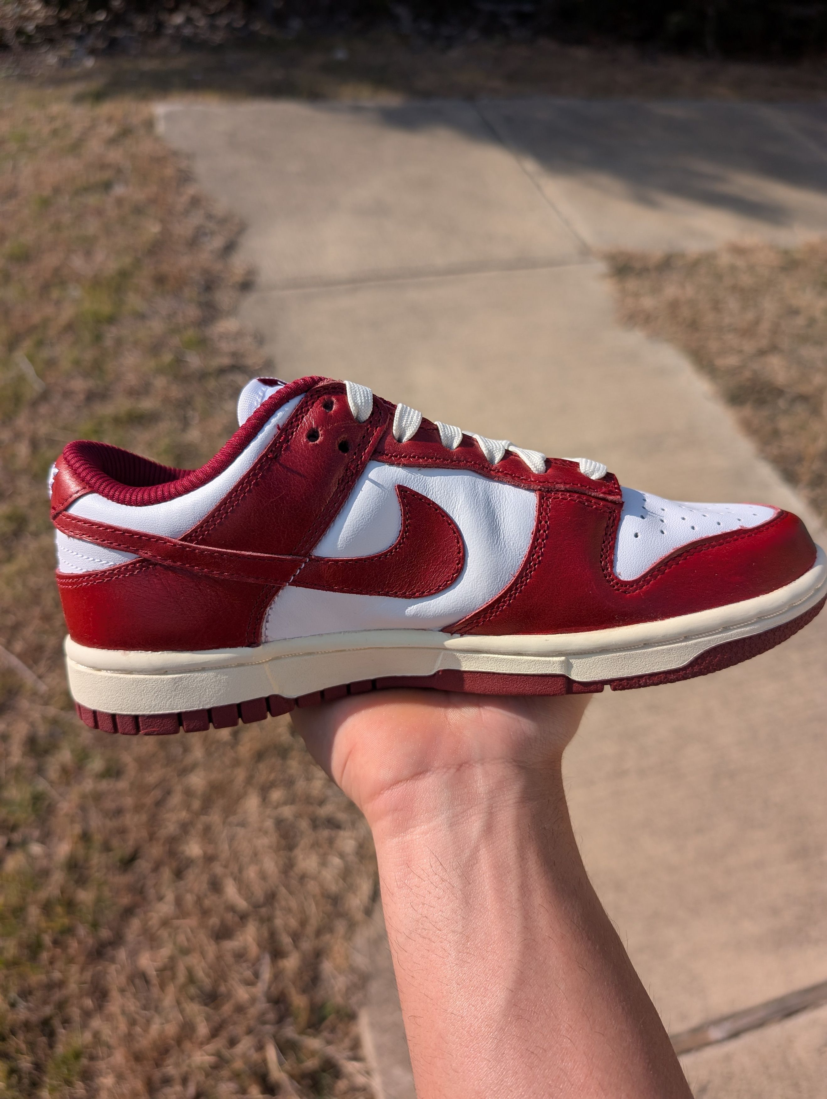 Nike Vintage Red Dunk Low Size US 5 / EU 37 - 4 Thumbnail