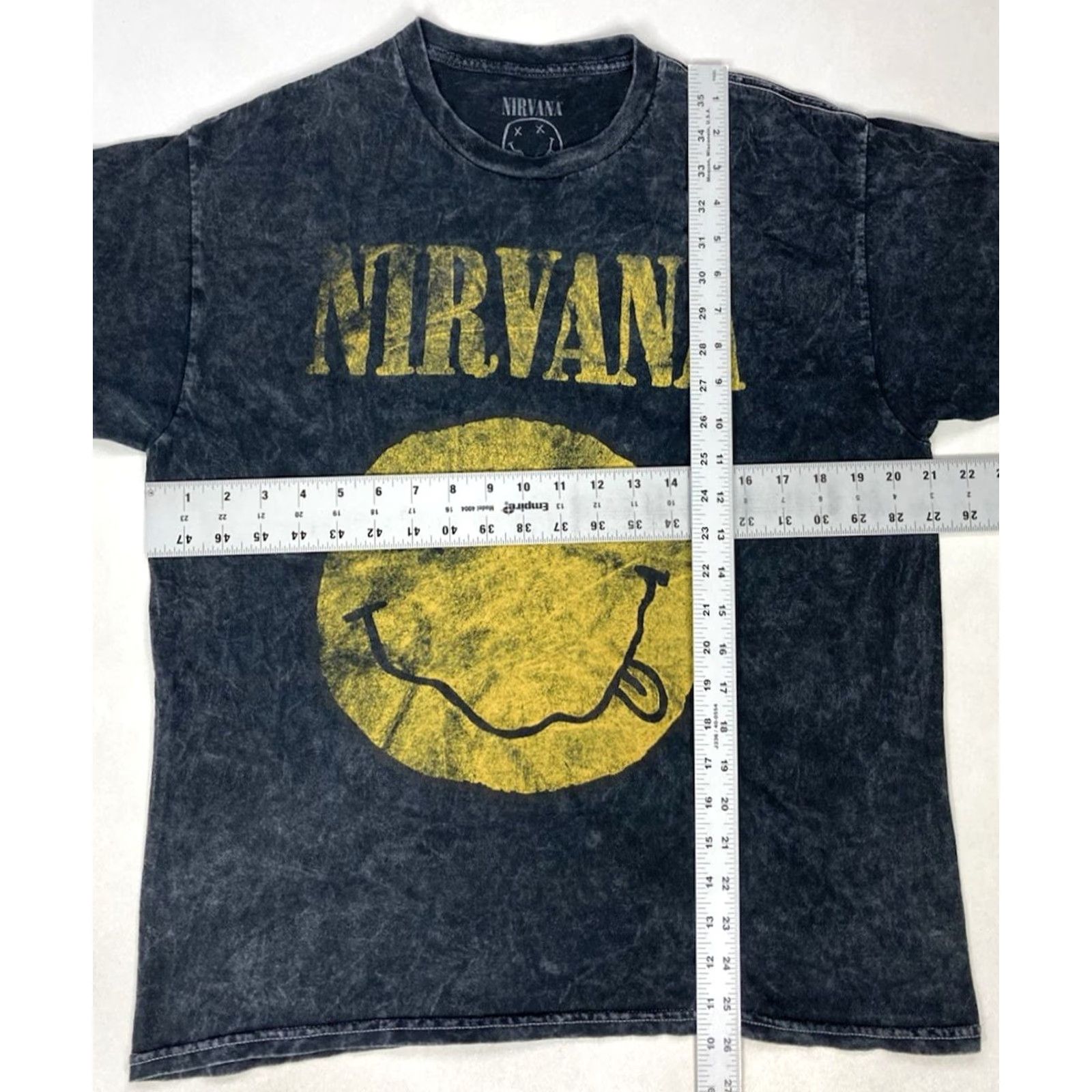Vintage Nirvana T-Shirt Women Large Black Graphic Smiley Vintage 90s Music Merch Shirt Crew Neck Short Sleeve Size L / US 10 / IT 46 - 5 Thumbnail