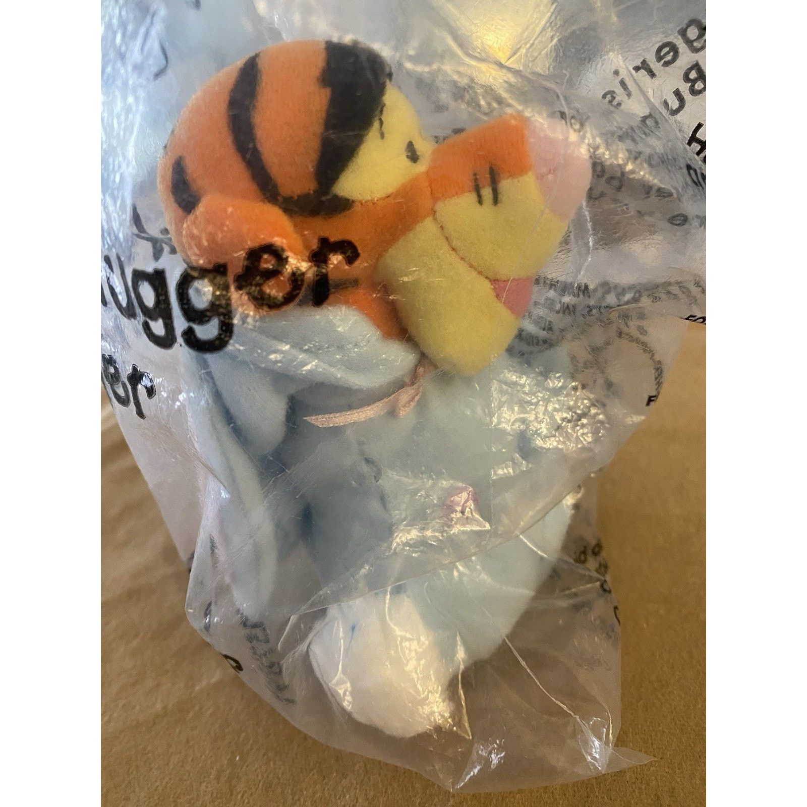 Disney Winnie The Pooh Basket Hugger, Tigger Size 26 - 3 Thumbnail