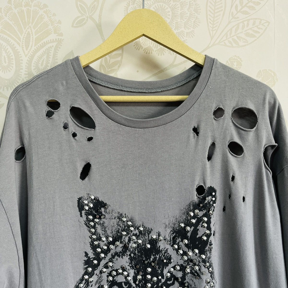 Massimo Dutti Distressed Inditex Beautiful Rebel Stones Fox Ripped TShirt Size US XL / EU 56 / 4 - 18 Thumbnail
