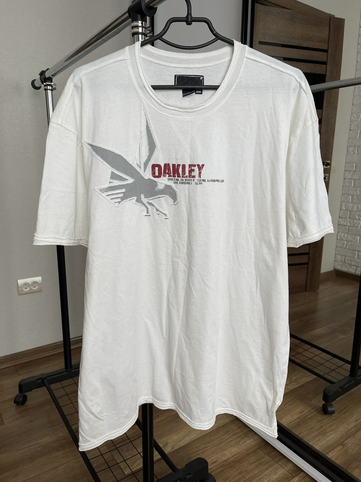 Vintage Oakley Eagle Vintage T-Shirt Tee Size US XXL / EU 58 / 5 - 1 Thumbnail