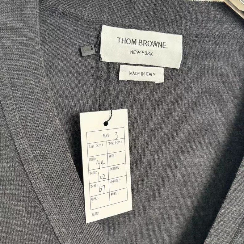 Thom Browne THOM BROWNE Grey 4-stripe Wool Cardigan 2502-Nextarrow Size US L / EU 52-54 / 3 - 2 Thumbnail