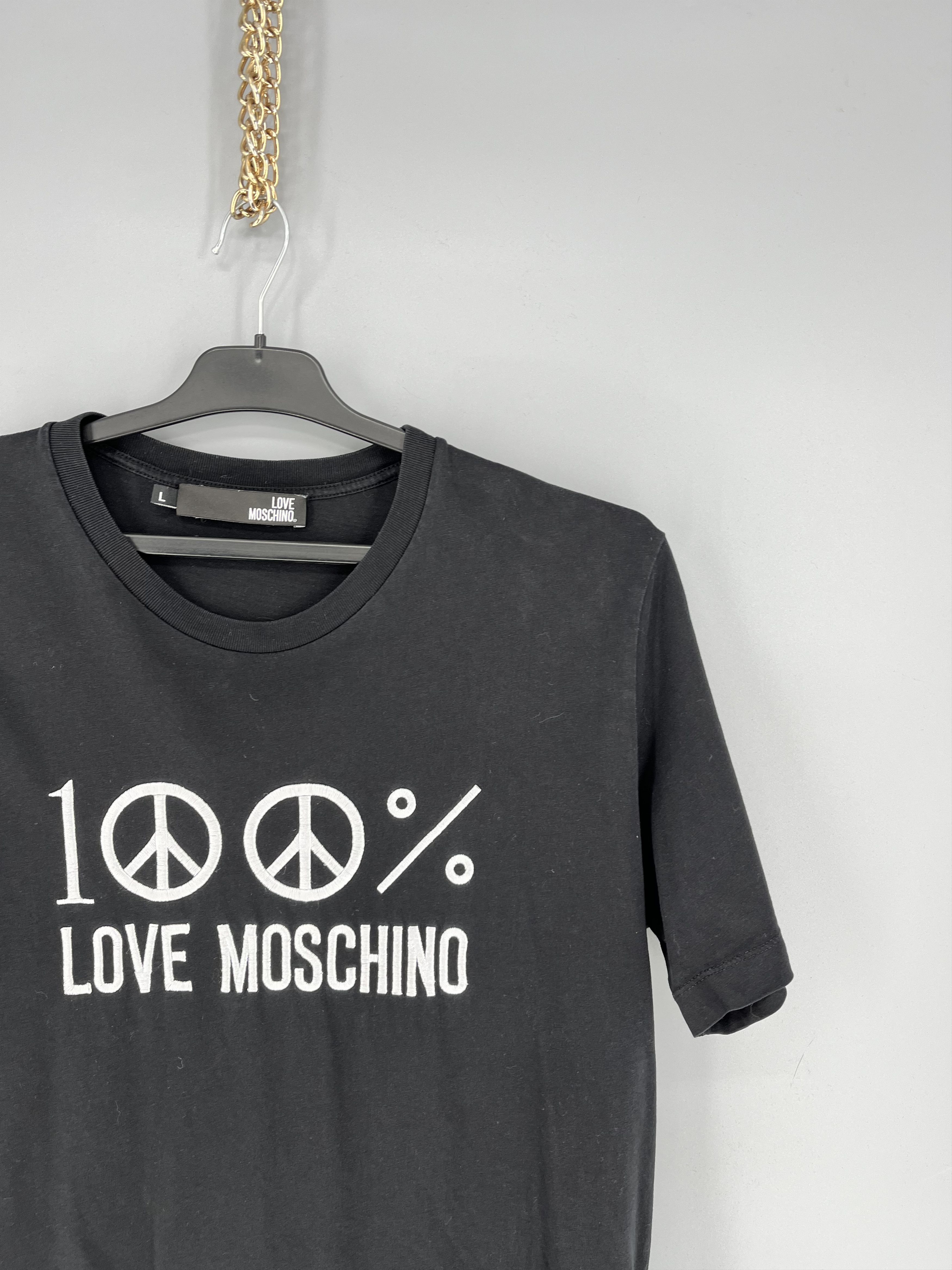 Moschino Vintage Y2K Moschino Blank Tee Shirt Big logo luxury Size L Size US L / EU 52-54 / 3 - 5 Thumbnail