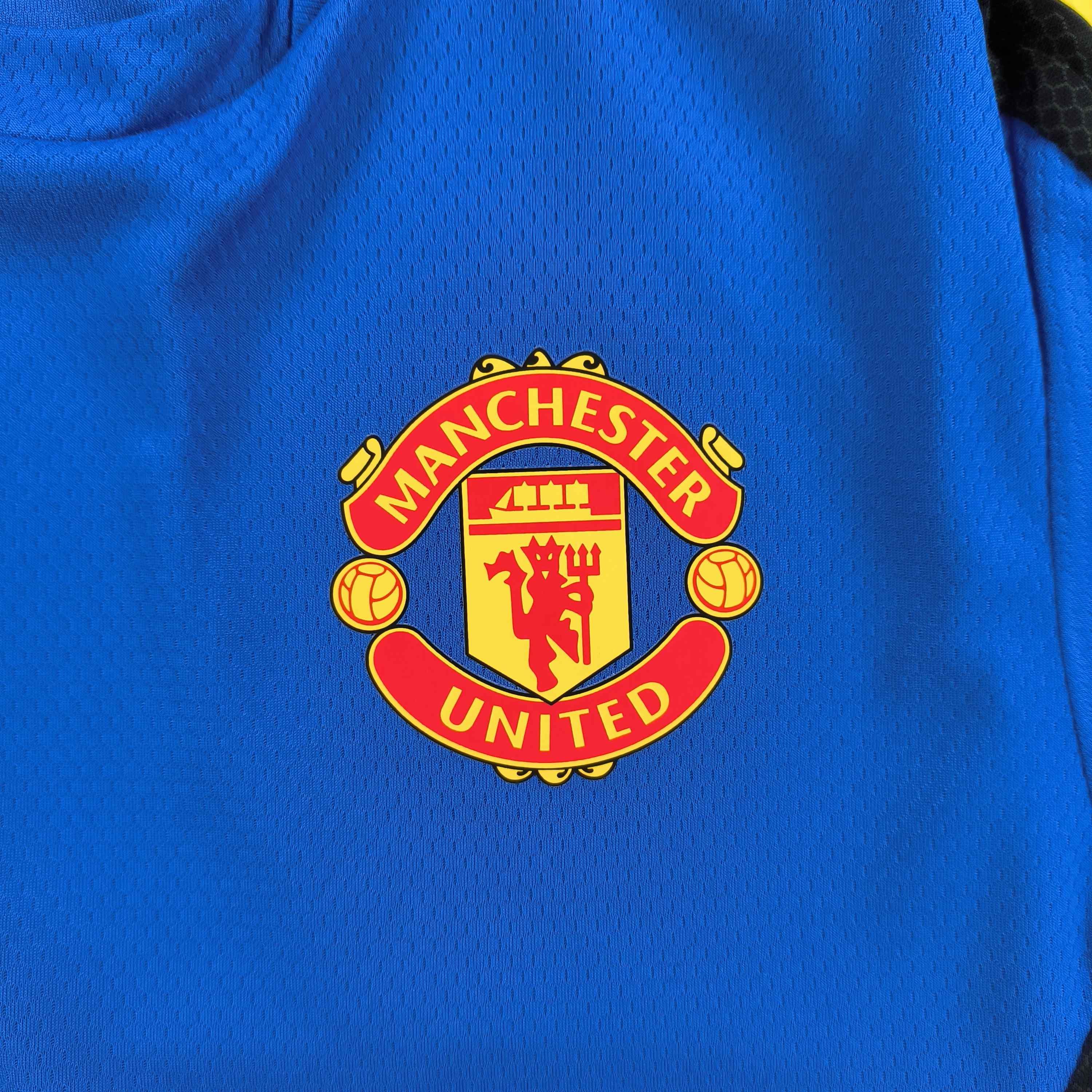 Adidas Manchester United 2021-22 Adidas training football jersey XS Size US XS / EU 42 / 0 - 3 Thumbnail