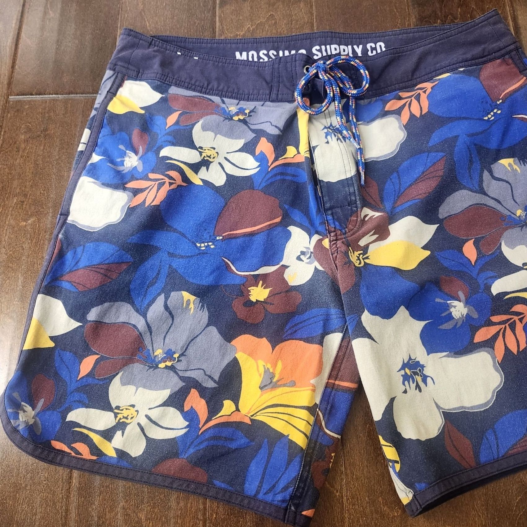 Mossimo Mossimo Supply Co Swim Trunks Mens 38 Floral Board Shorts Beach Surf Multicolor Pockets Drawstring Comfortable Fit Size US 38 / EU 54 - 3 Thumbnail