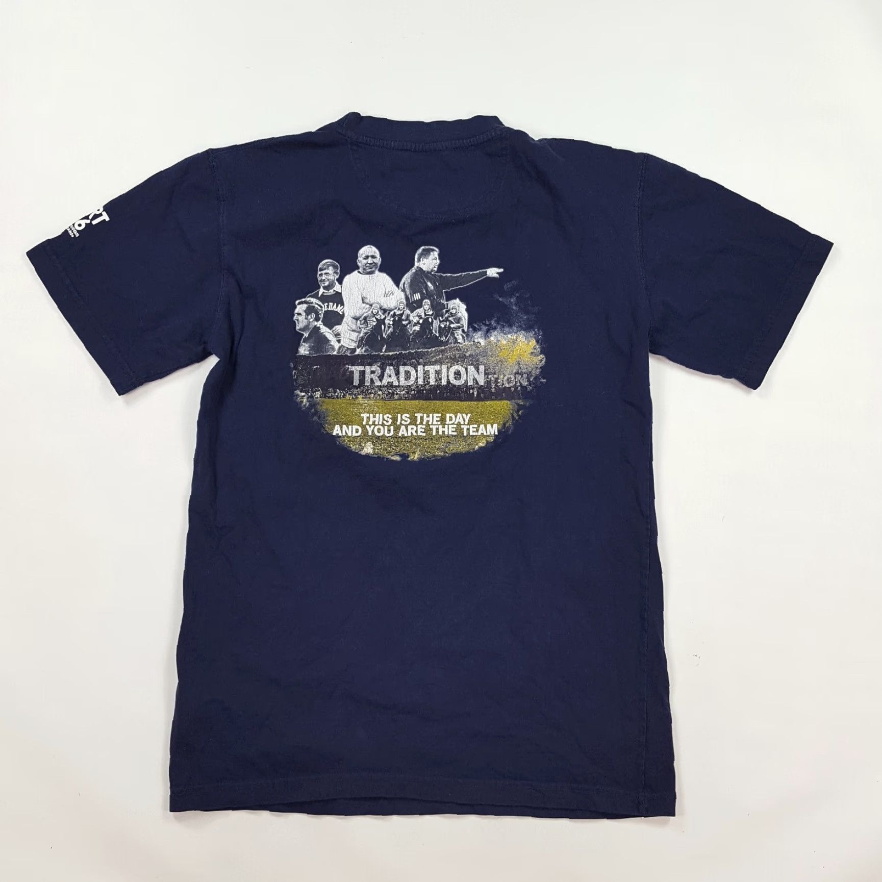 NCAA VINTAGE Notre Dame Football Fighting Irish NCAA Mens T-Shirt Blue S Nike? Size US S / EU 44-46 / 1 - 6 Thumbnail