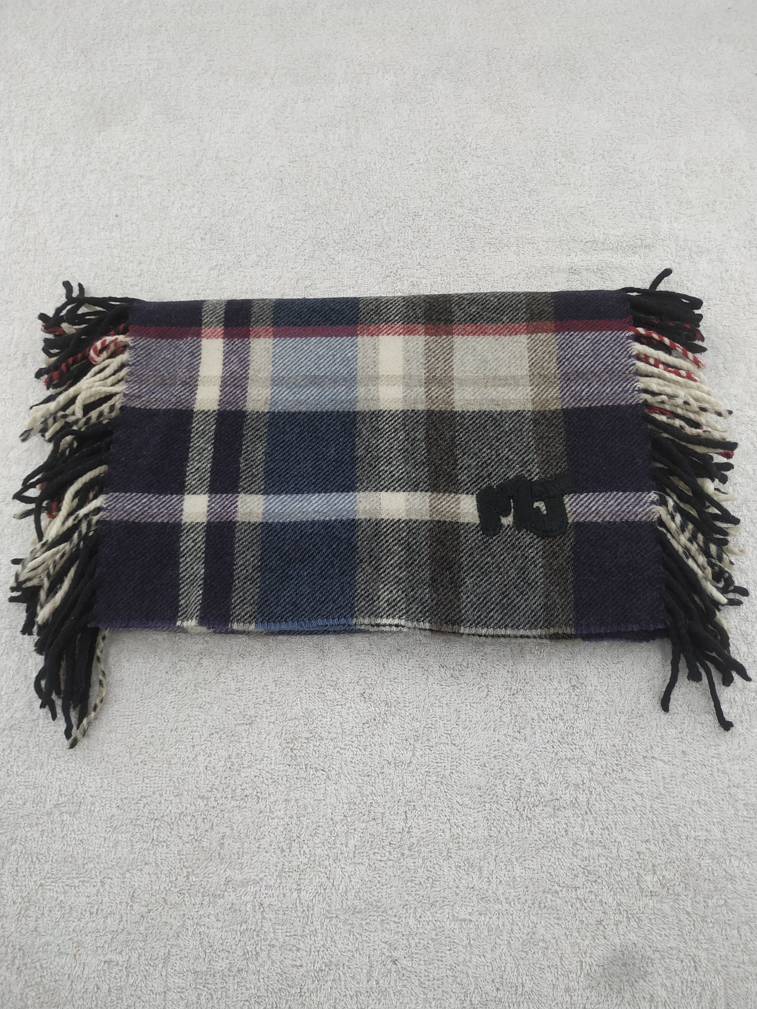 Marc by Marc Jacobs Vintage Marc Jacobs Scarf/Muffler/Neckwear MF275 Size ONE SIZE - 3 Thumbnail