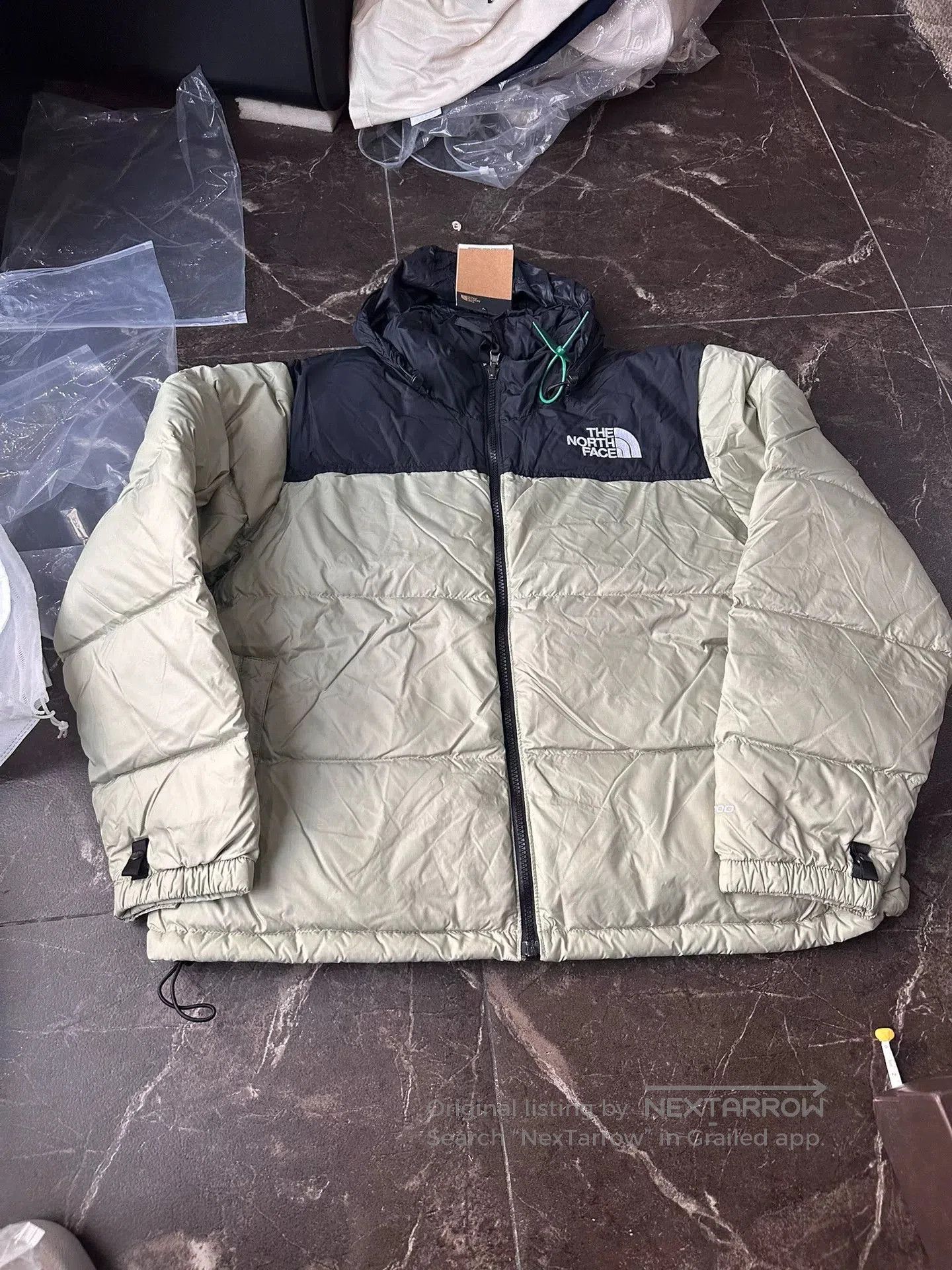 The North Face The North Face 1996 Nuptse Women's Down Jacket. Size M / US 6-8 / IT 42-44 - 1 Thumbnail