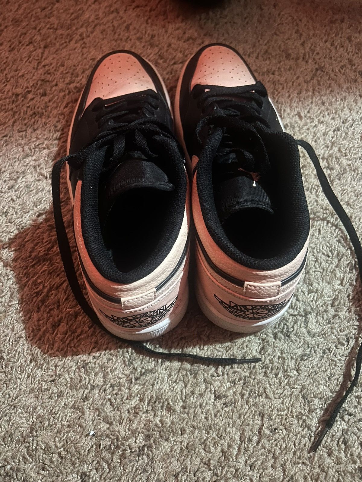 Jordan 1 crimson tint europe deals