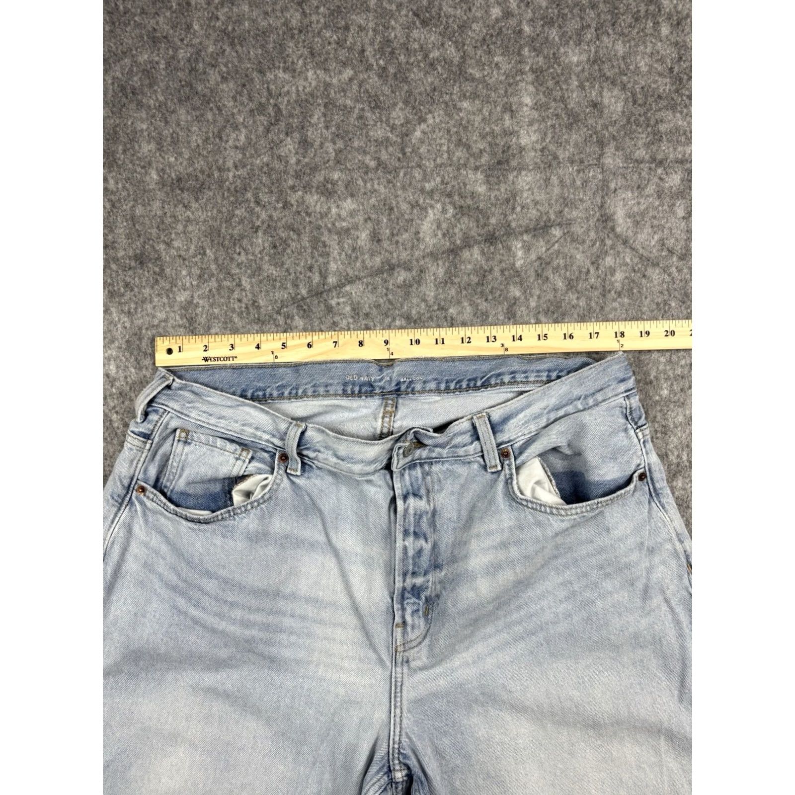 Old Navy Old Navy Women's Extra High Rise Balloon Jeans Light Wash Ankle Length Size 18 Size 40" / US 18 - 3 Thumbnail
