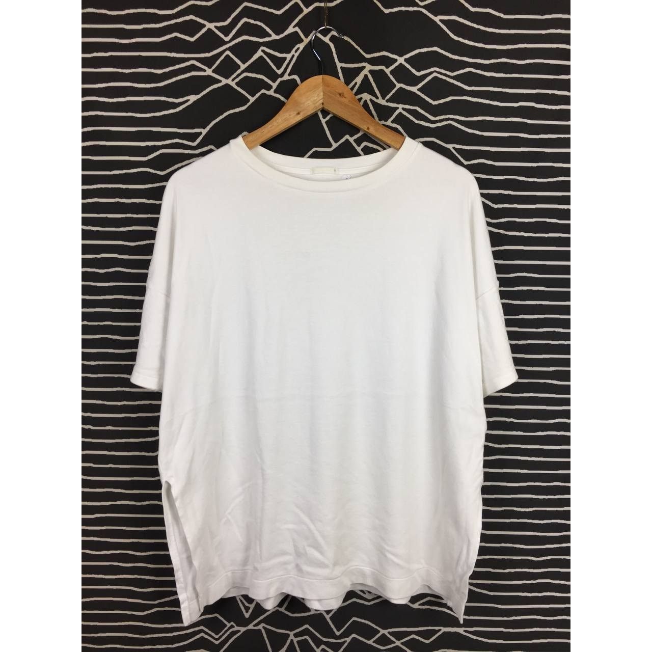 GU × Japanese Brand GU Crew Neck Plain Casual Oversized Shoulder Drop Tee Size US M / EU 48-50 / 2 - 1 Thumbnail
