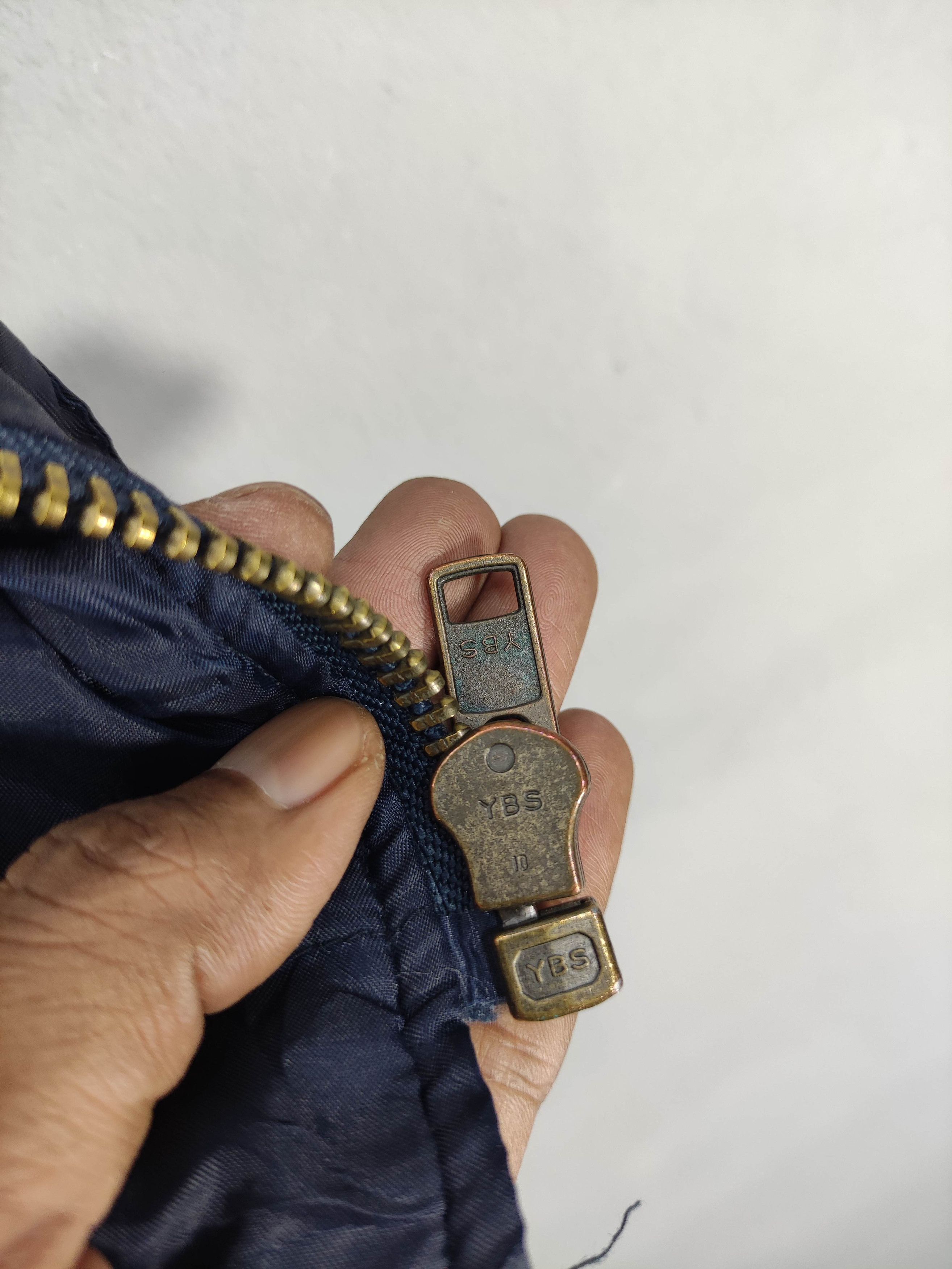 Japanese Brand Vintage Suntory Coffee Boss Tactical poket Vest Zipper Size US L / EU 52-54 / 3 - 7 Thumbnail