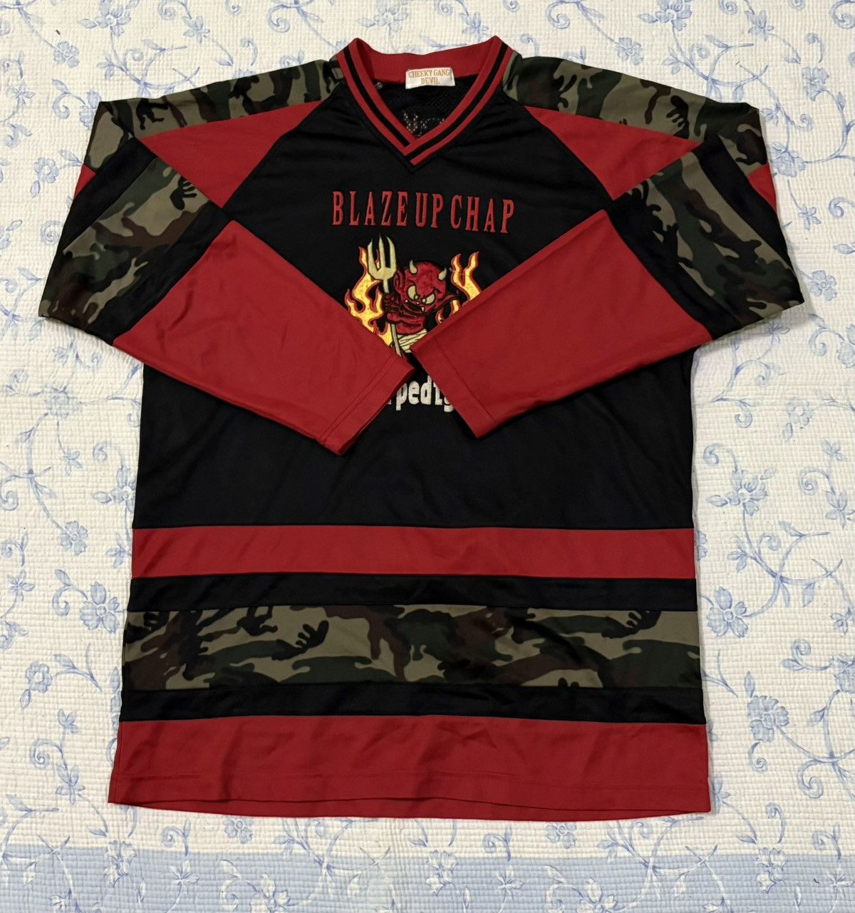 Vintage Blaze up Chap Shirt V Collar Shirt Embroidery Devil Size US L / EU 52-54 / 3 - 7 Thumbnail