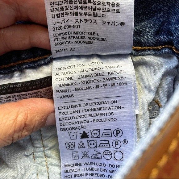Levi's Levi’s 501 Button Fly Cropped Straight Leg Jeans - 29" Size 29" - 8 Thumbnail