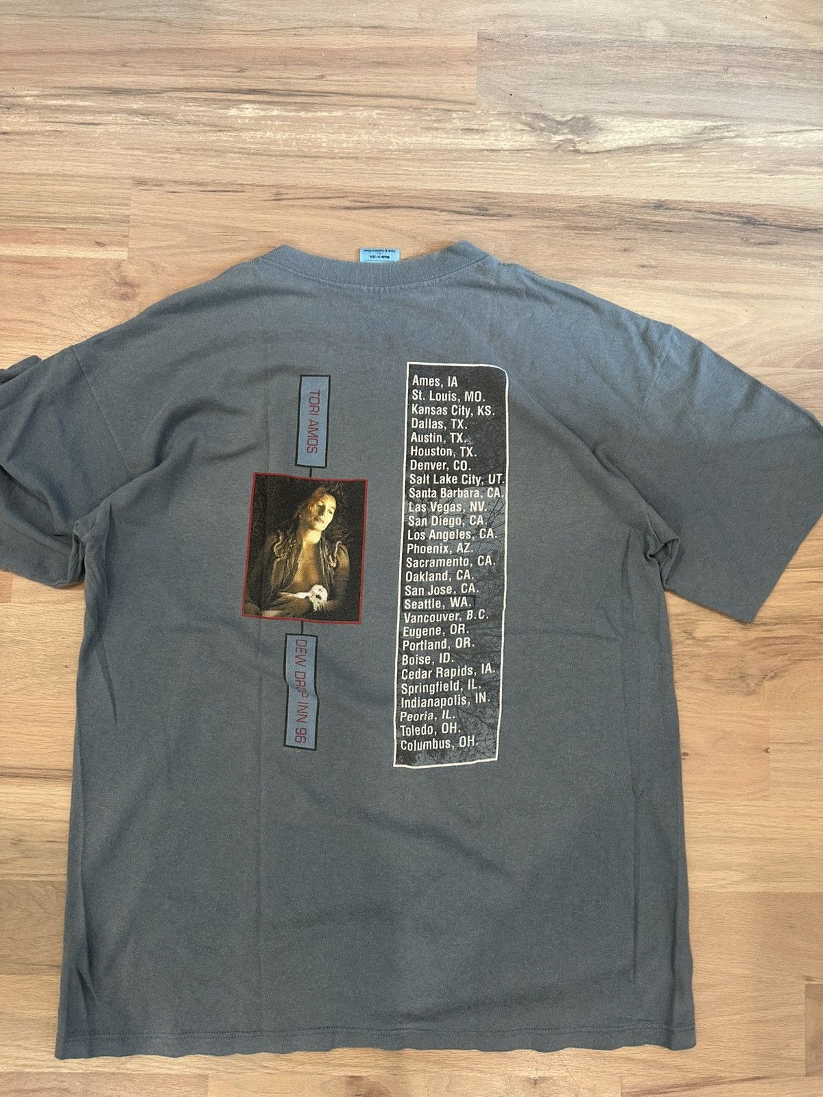 Band Tees Vintage 1996 Tori Amos Dew Drop Inn Tour Tee Large Size US L / EU 52-54 / 3 - 5 Thumbnail