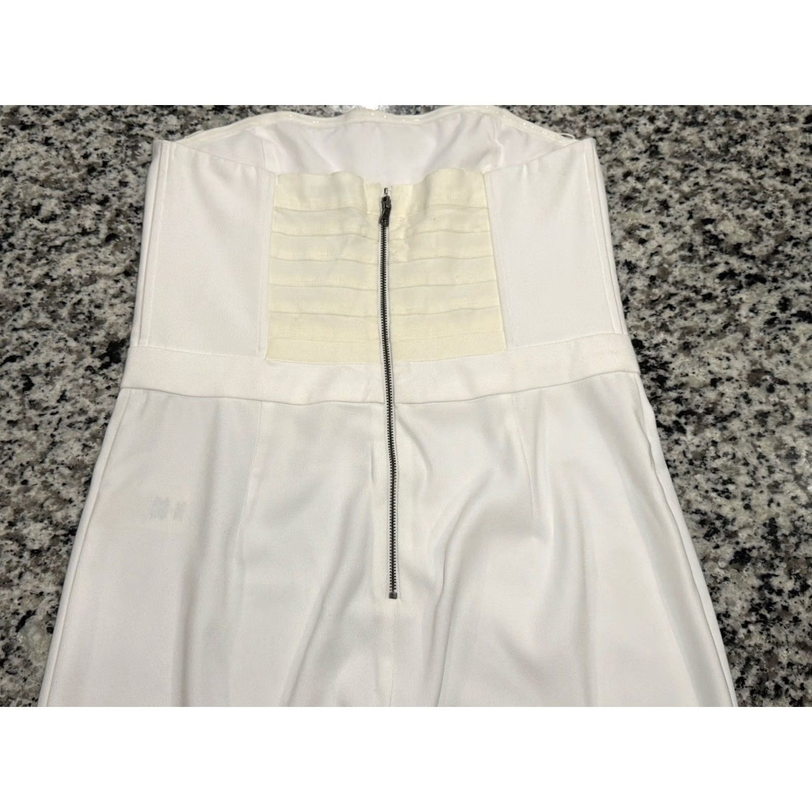 Alice + Olivia Alice & Olivia 'Lavera' Strapless Flare Jumpsuit Ivory size 10 Size 32" / US 10 / IT 46 - 7 Thumbnail