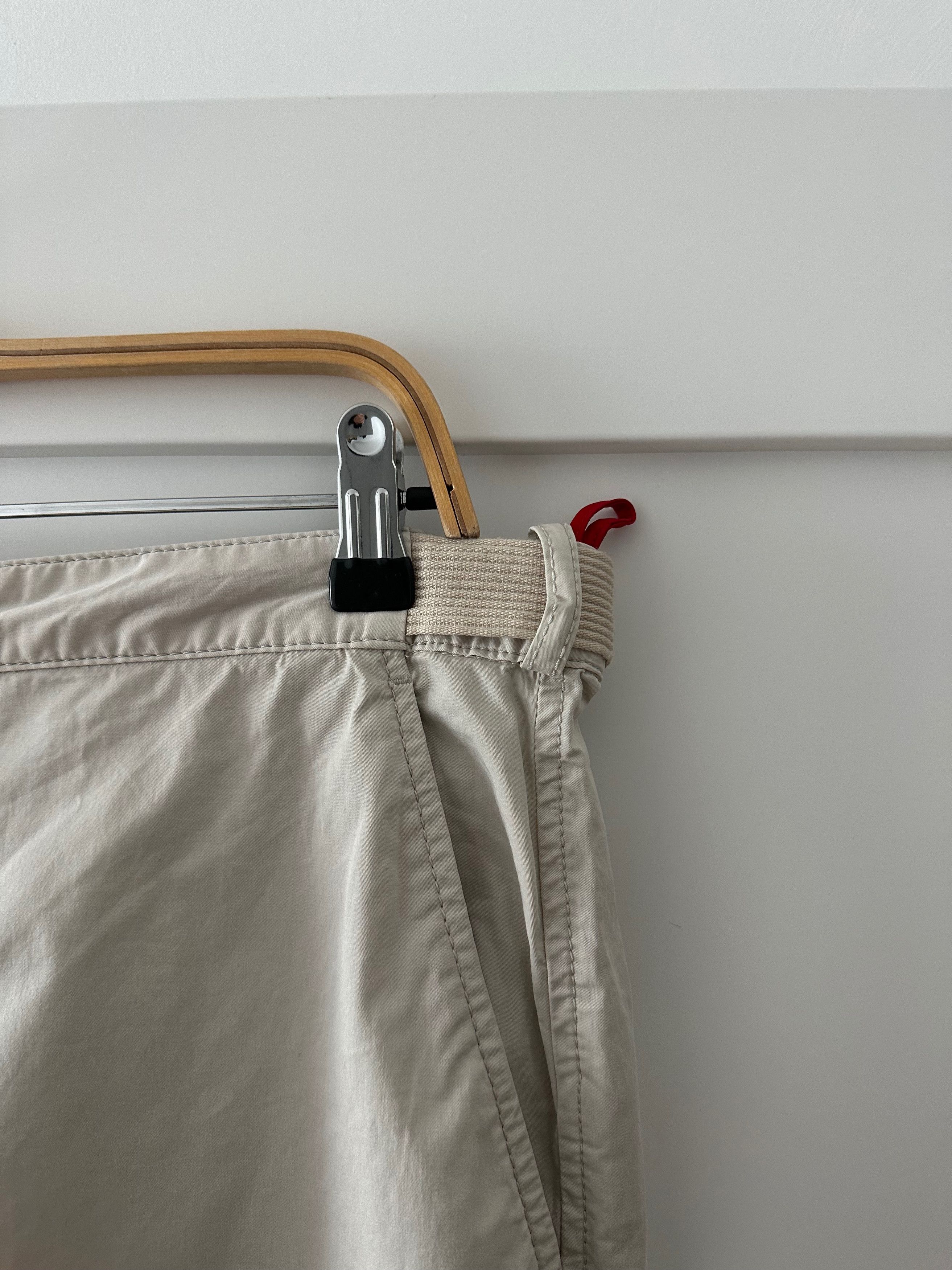 Prada Prada cream trousers pants distressed Size US 34 / EU 50 - 3 Thumbnail