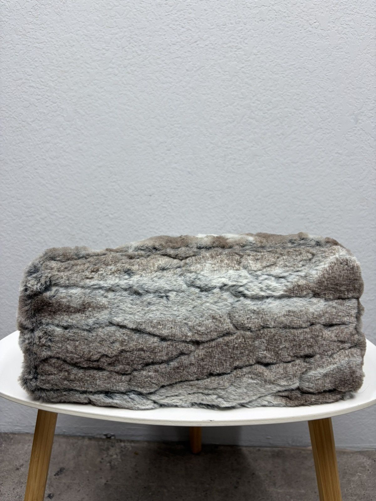 KMRii Vintage Fur Hobo Shoulder Bag Y2K Rabbit Archive KMRii Style Size ONE SIZE - 10 Thumbnail