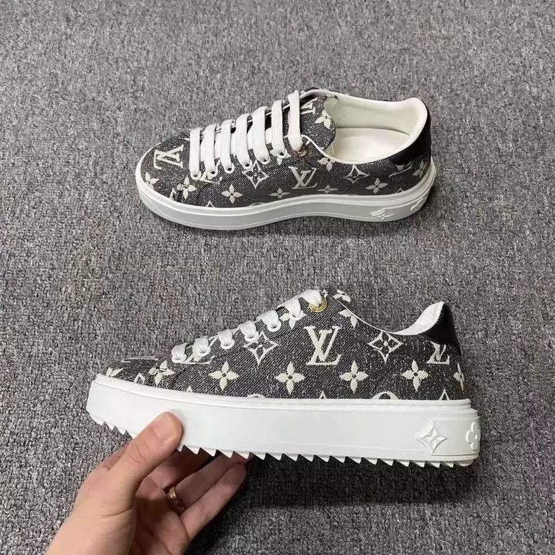 Louis Vuitton Louis Vuitton Black and white presbyopic printed platform Size US 5.5 / IT 35.5 - 5 Thumbnail