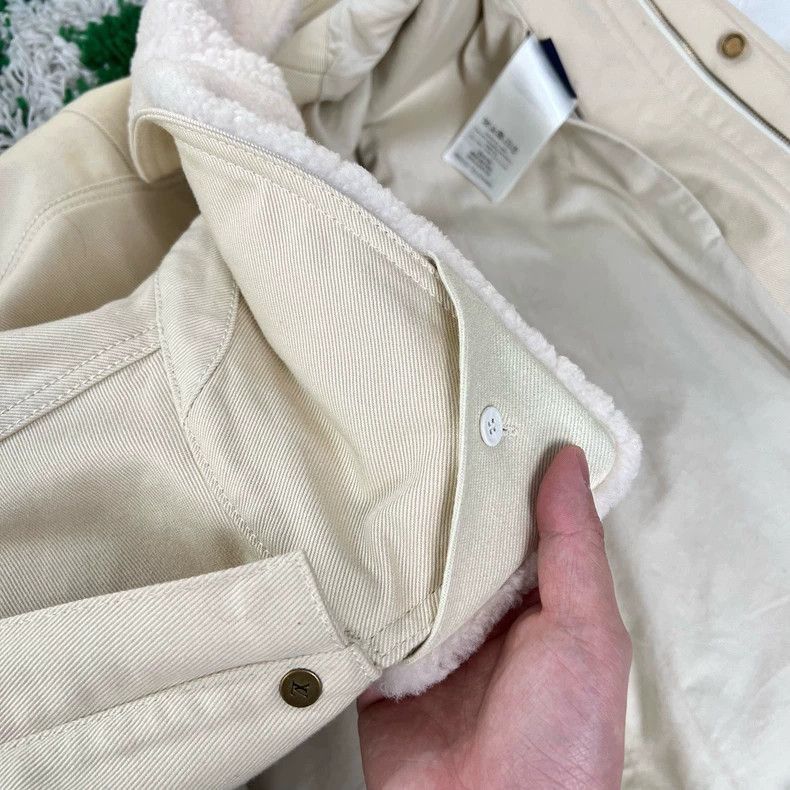 Louis Vuitton Louis Vuitton Embossed Logo Zip Jacket-2506 Size US L / EU 52-54 / 3 - 7 Thumbnail