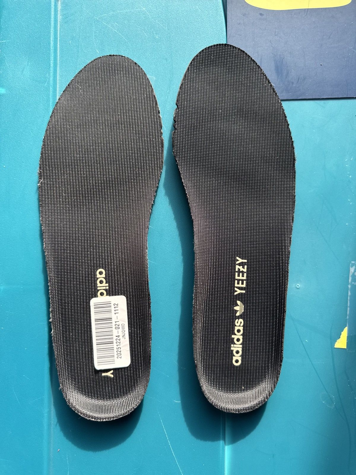 Adidas × Kanye West Yeezy Boost 350 V2 “Oreo” Size US 7 / EU 40 - 7 Thumbnail