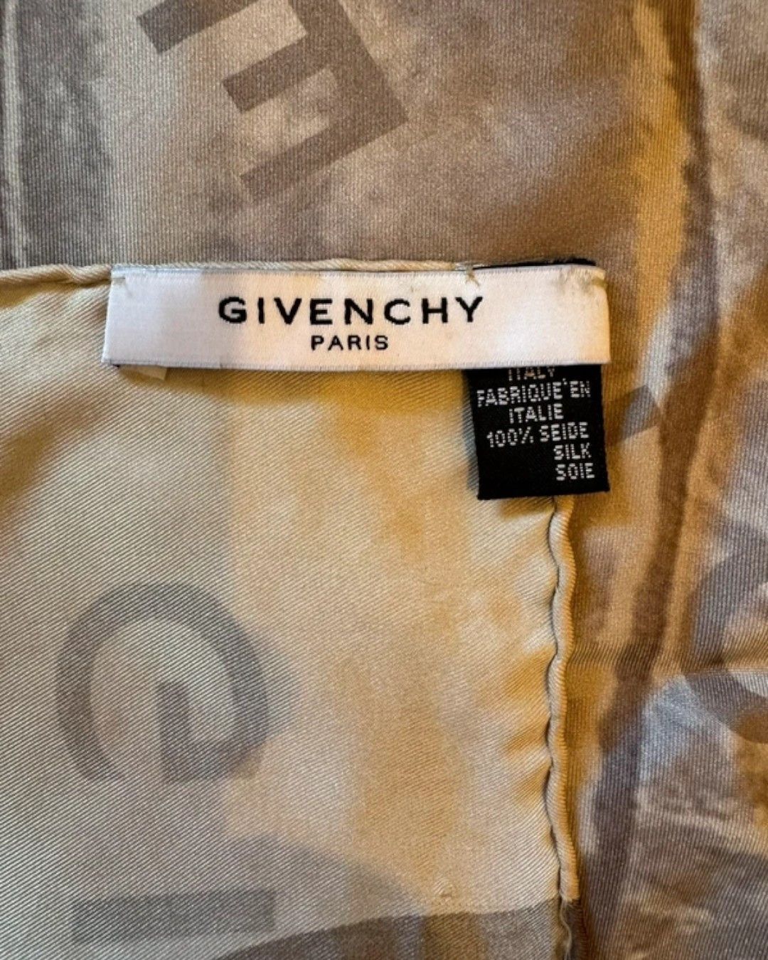 Givenchy F/W 2013 SILK SCARF BY RICARDO TISCI Size ONE SIZE - 2 Thumbnail