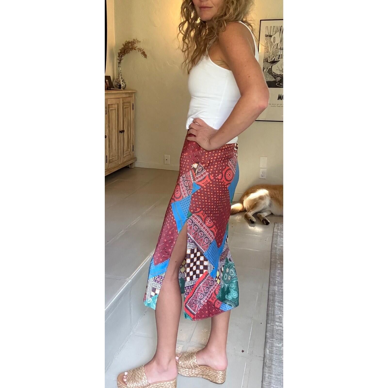 Urban Outfitters Urban Outfitters Patchwork Midi Skirt Stretch Waist Size S Size 28" / US 6 / IT 42 - 2 Thumbnail
