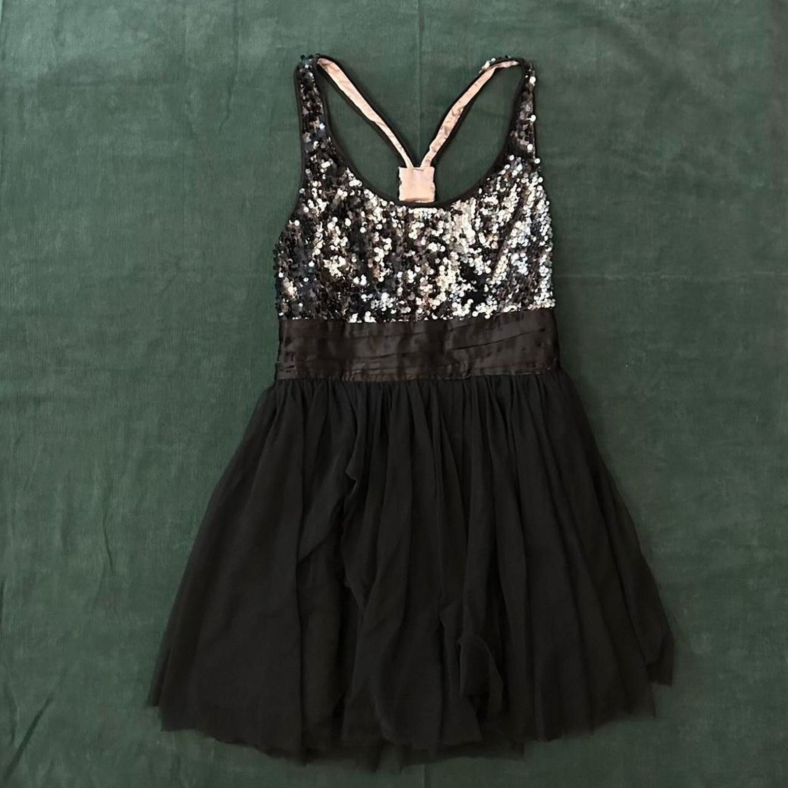 Forever 21 Y2k forever 21 sequin dress Size M / US 6-8 / IT 42-44 - 1 Thumbnail