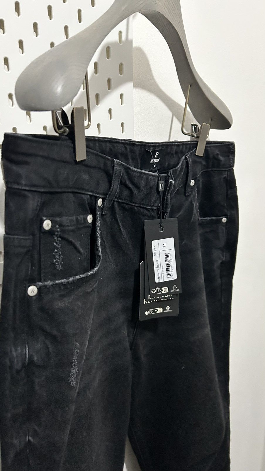 Represent Clo. REPRESENT R2 Stepped Hem Off Black Denim Jeans W34 Size US 34 / EU 50 - 5 Thumbnail