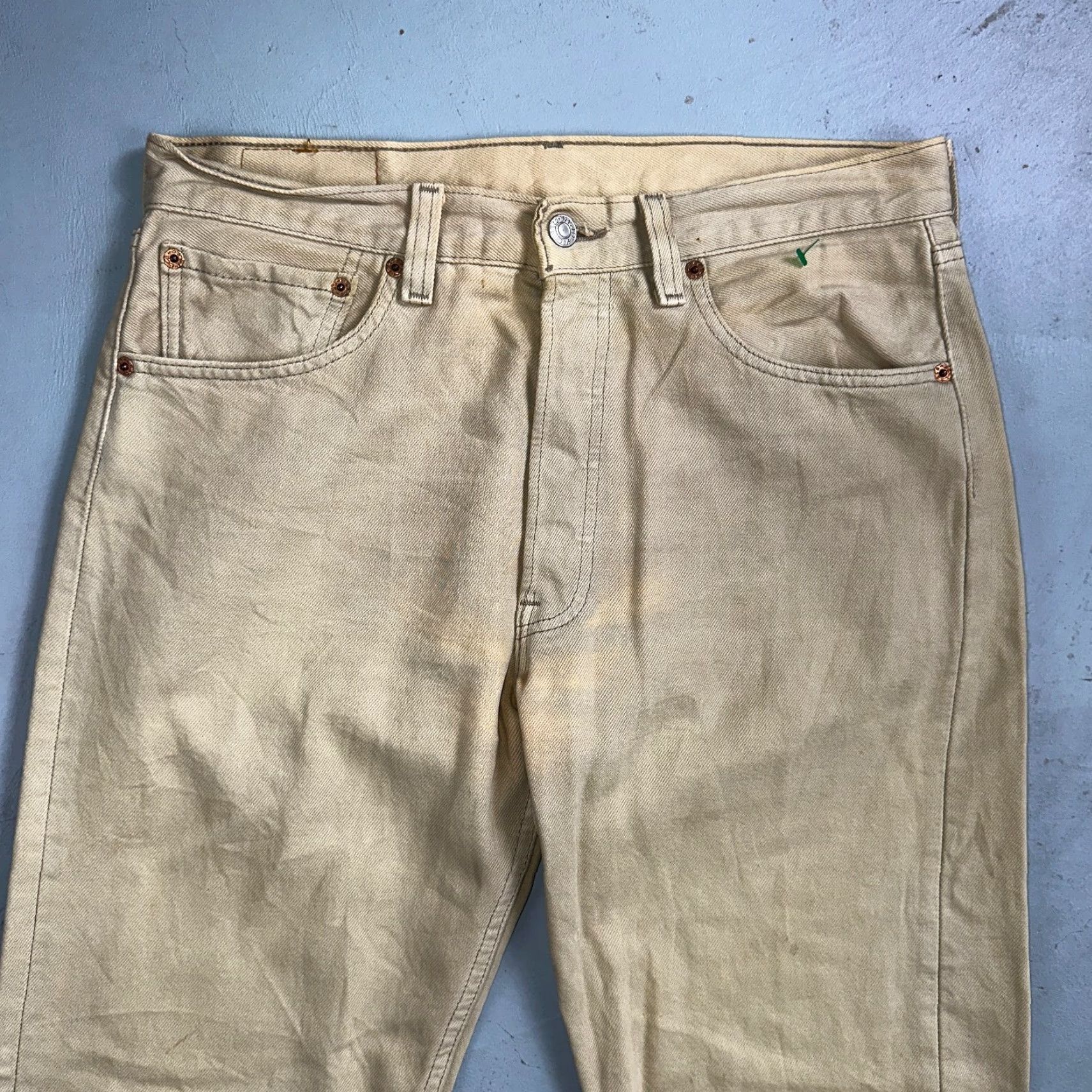 Levi's VINTAGE Levi's 501 Jeans Men Beige 90s USA Light Wash Straight Regular 31x30 31x29 Denim Cotton Button Closure Size US 31 - 2 Thumbnail