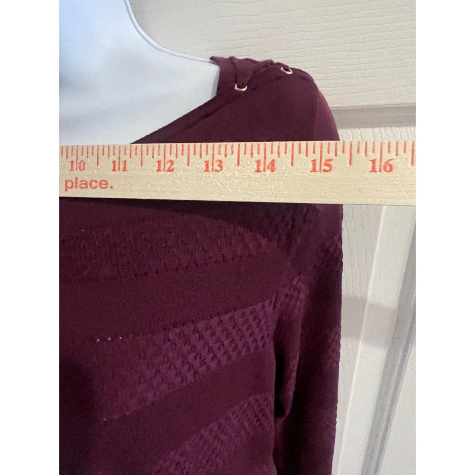 White House Black Market White House Black Market Burgundy Tunic Long Sleeve Textured Size S / US 4 / IT 40 - 3 Thumbnail