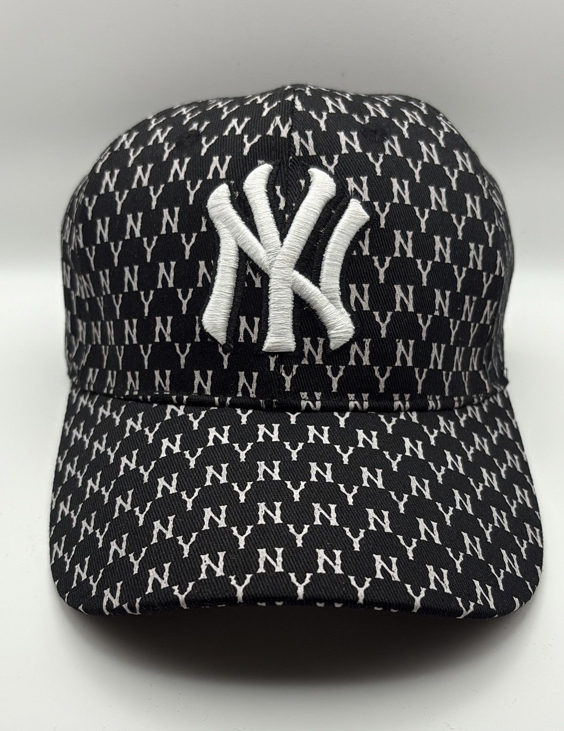 New York Yankees New York Yankees Black Monogram Logo Adjustable Baseball Cap Size ONE SIZE - 1 Thumbnail