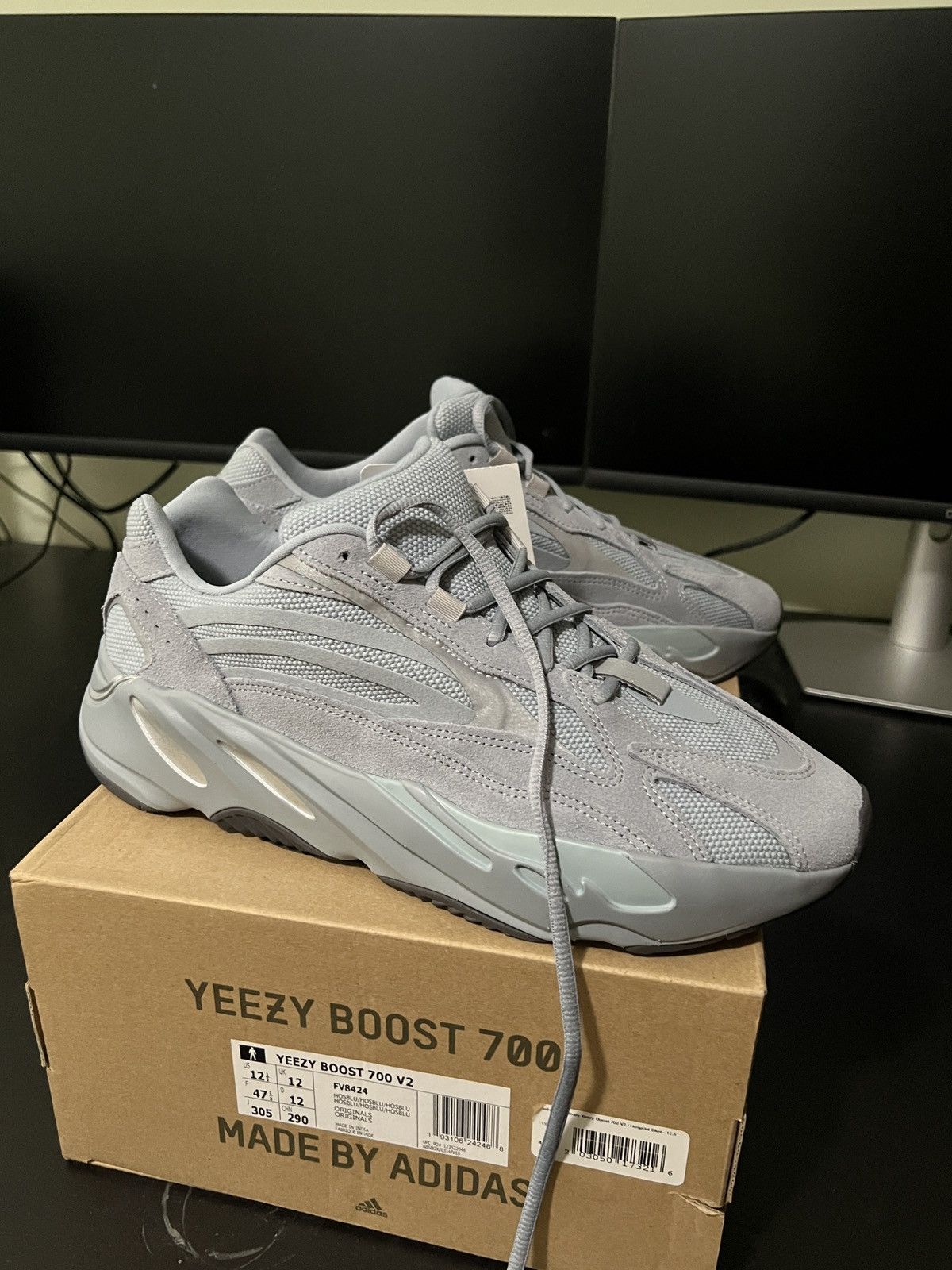 Yeezy Adidas Yeezy Boost 700 V2 Hospital Blue Size US 12.5 / EU 45-46 - 12 Thumbnail
