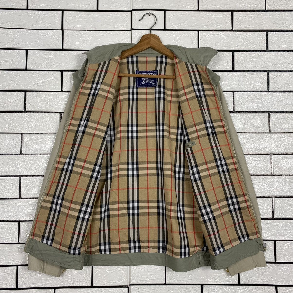 Burberry 🔥VINTAGE BOMBER JACKET BURBERRYS MADE IN ENGLAND NOVA CHECK Size US M / EU 48-50 / 2 - 13 Thumbnail