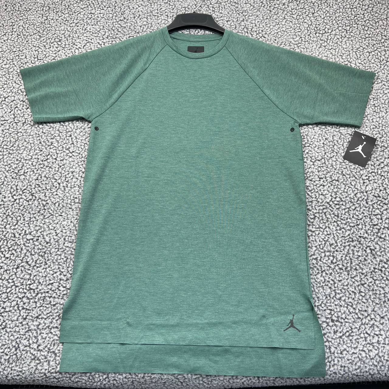 Jordan Brand Air Jordan Shirt Men Medium Green Jumpman Short Sleeve New M Size US M / EU 48-50 / 2 - 1 Thumbnail