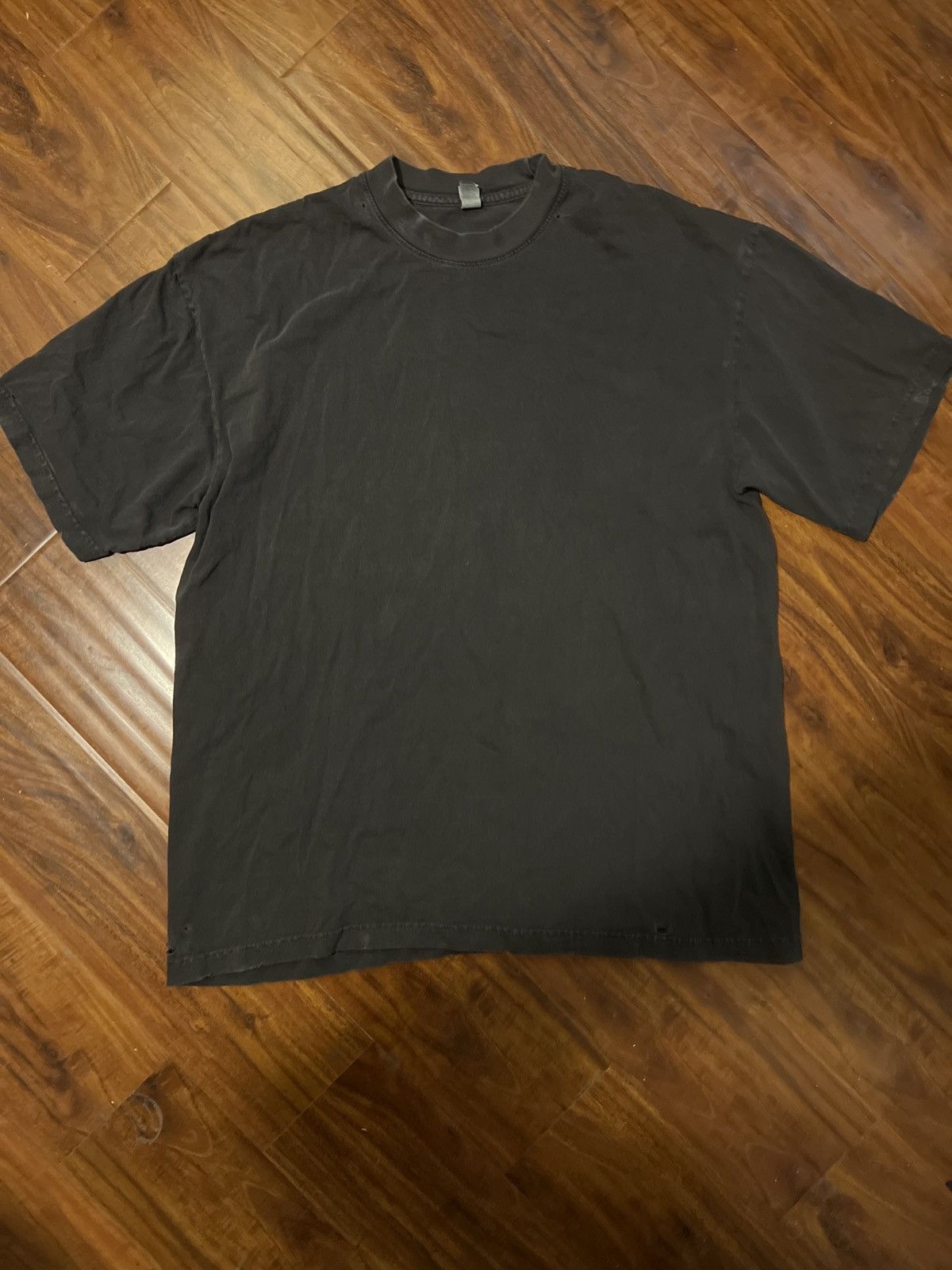 Los Angeles Apparel Distressed Tee Size US L / EU 52-54 / 3 - 1 Thumbnail
