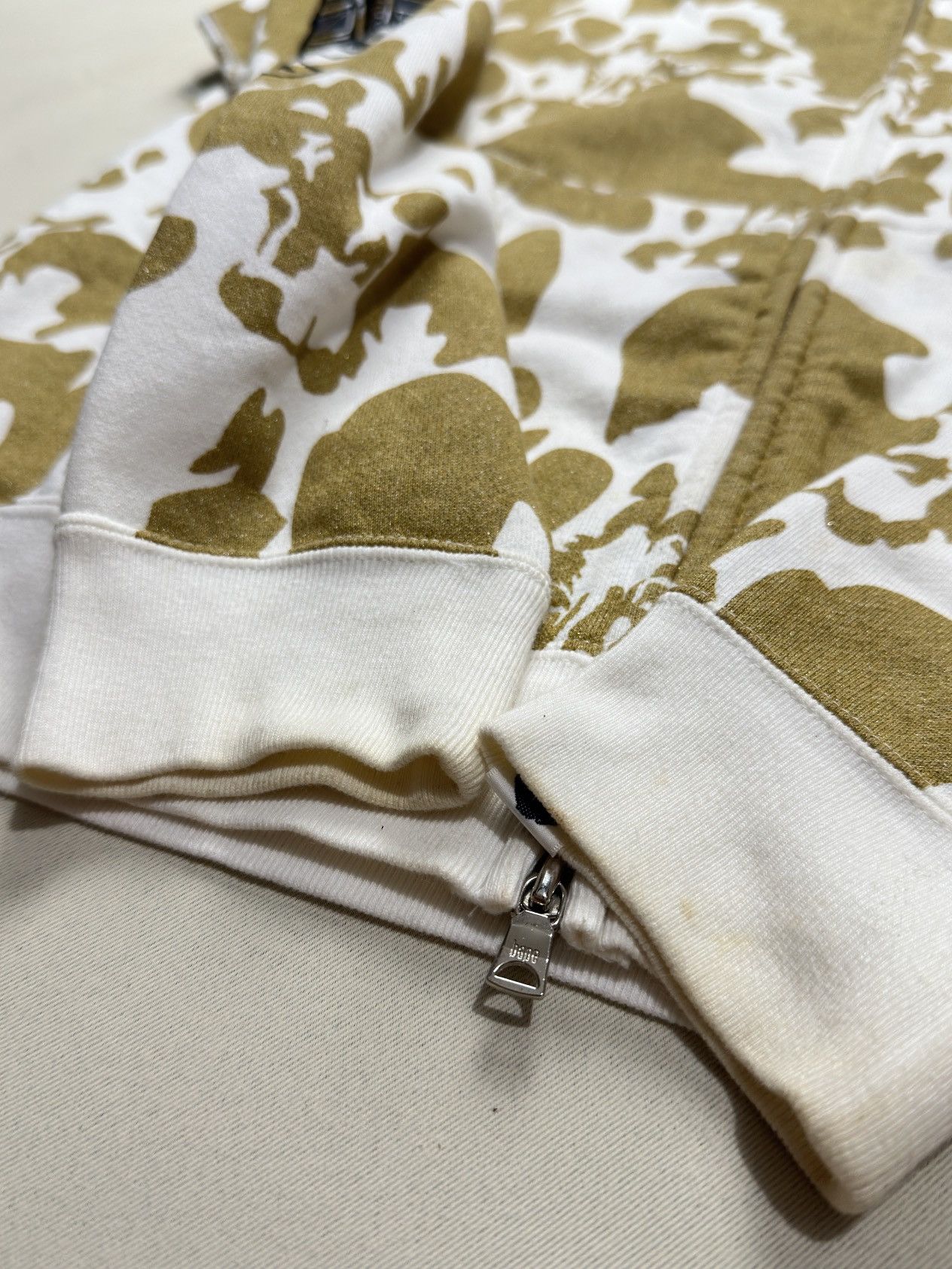 Bape Holstein Cow Full Zip Hoodie Size US S / EU 44-46 / 1 - 11 Thumbnail