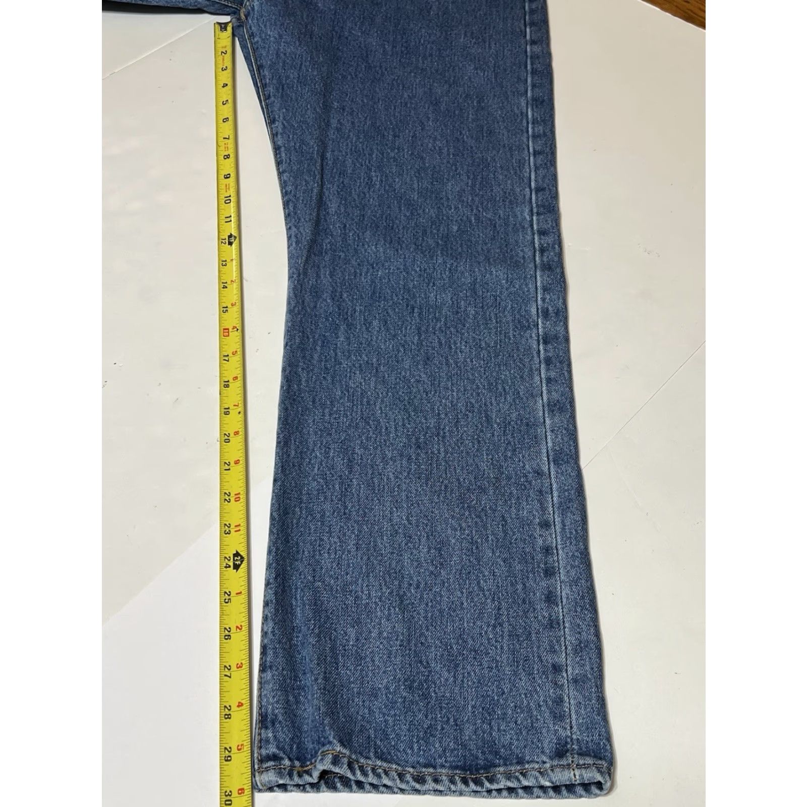 Levi's Levi's 501 Jeans Mens 36x30 Blue Regular Straight Leg Button Fly Denim 5-Pocket USA Vintage? No (remove question) Size US 36 / EU 52 - 5 Thumbnail